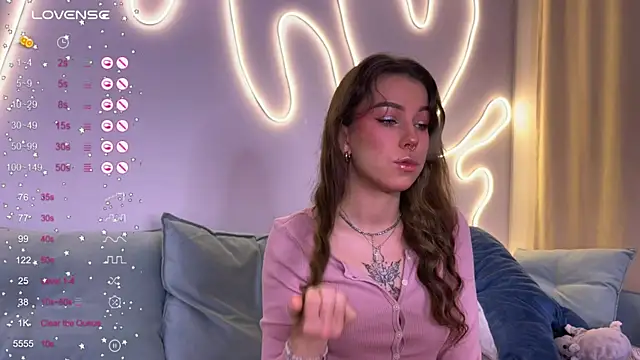 Eva Collinss online show from 11-26-25, 01:16