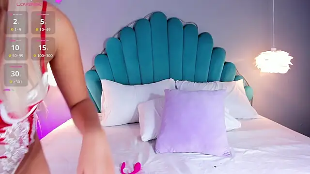 Snapshot of SandyLainer chatting on 02-06-26, 10:50 SandyLainer online show from 02-06-26, 10:50