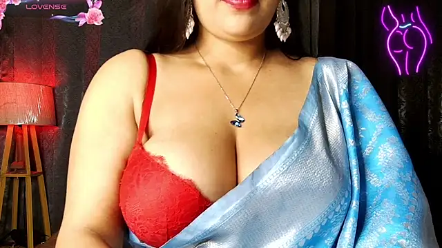 Snapshot of MissNasha chatting on 11-17-25, 09:02 MissNasha online show from 11-17-25, 09:02