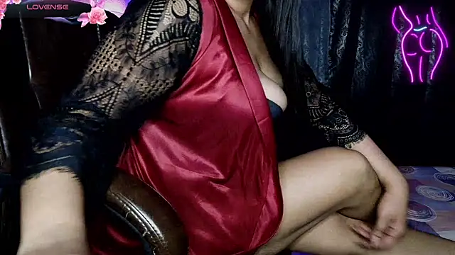 Snapshot of MissNasha chatting on 09-30-25, 03:12 MissNasha online show from 09-30-25, 03:12