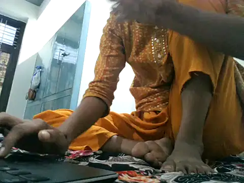 Snapshot of Aarohi_An chatting on 10-26-25, 11:10 Aarohi An online show from 10-26-25, 11:10