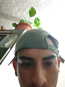 Snapshot of Exlifer chatting on 02-12-26, 01:49 Exlifer online show from 02-12-26, 01:49