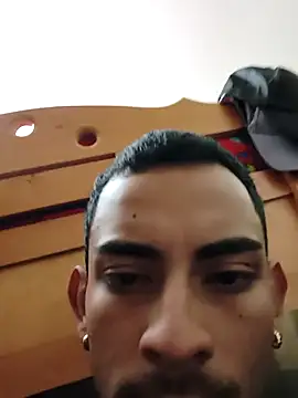 Snapshot of Exlifer chatting on 04-07-26, 12:01 Exlifer online show from 04-07-26, 12:01