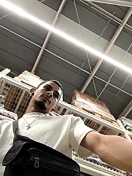 Snapshot of Exlifer chatting on 04-07-26, 07:04 Exlifer online show from 04-07-26, 07:04