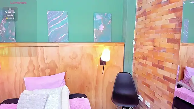 milavega  online show from 03-18-26, 01:13