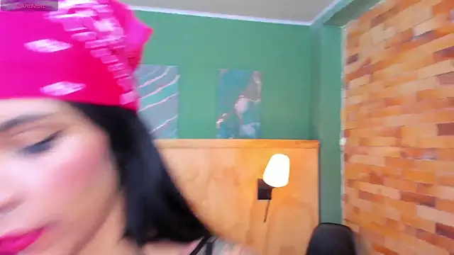 Snapshot of milavega_ chatting on 09-16-25, 12:17 milavega online show from 09-16-25, 12:17