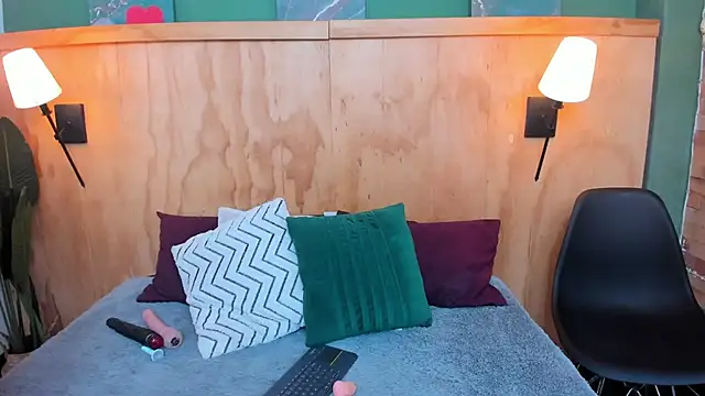 milavega  online show from 12-02-25, 12:07