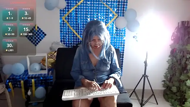 Snapshot of ruth_blue21 chatting on 10-05-25, 04:03 ruth blue21 online show from 10-05-25, 04:03