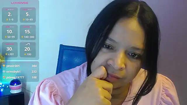 Snapshot of Sara_cute92 chatting on 10-17-25, 09:34 Sara cute92 online show from 10-17-25, 09:34