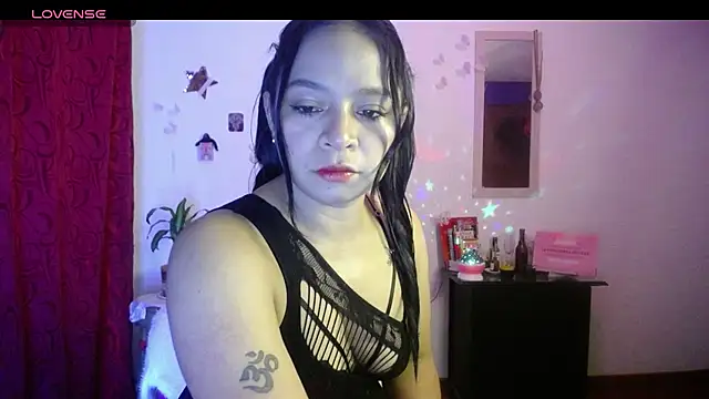 Snapshot of Sara_cute92 chatting on 09-23-25, 12:56 Sara cute92 online show from 09-23-25, 12:56