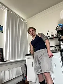 Snapshot of King_Kev_ chatting on 04-21-26, 04:46 King Kev online show from 04-21-26, 04:46