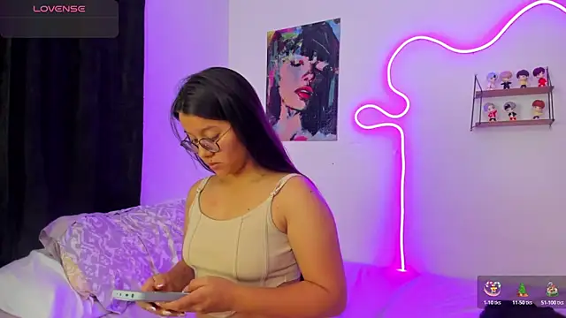 Dilan and Mia online show from 12-21-25, 07:26