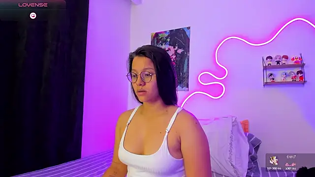 Snapshot of Dilan_and_Mia chatting on 11-14-25, 03:10 Dilan and Mia online show from 11-14-25, 03:10