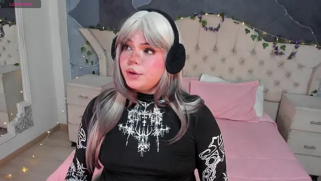 Maxxxine1 online show from 04-05-26, 12:28