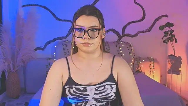 Maxxxine1 online show from 12-13-25, 11:00