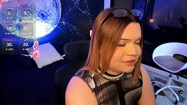 Maxxxine1 online show from 10-07-25, 01:28