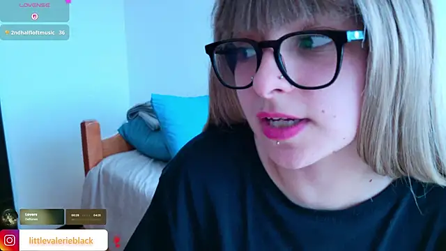 Snapshot of Aurora_blaack chatting on 05-31-26, 10:32 Aurora blaack online show from 05-31-26, 10:32
