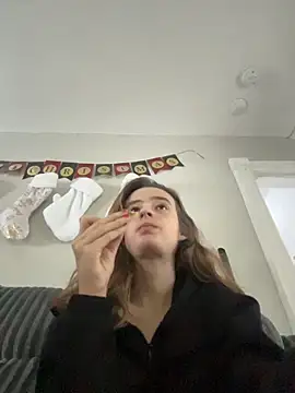 SeccySerena online show from 12-14-25, 08:25