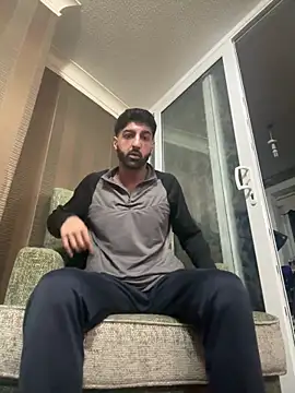 Snapshot of harry786123 chatting on 03-11-26, 03:00 harry786123 online show from 03-11-26, 03:00