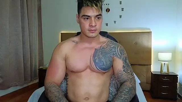 Steven Velez online show from 12-23-25, 01:49