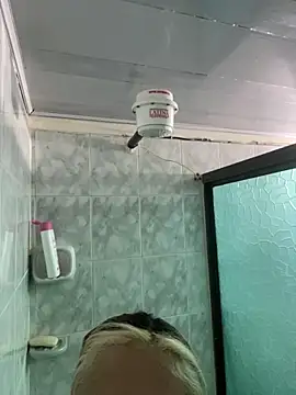 Sallem Pink online show from 10-27-25, 10:16