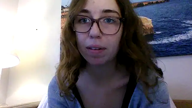 Snapshot of sweetsocalgirl chatting on 11-16-25, 11:52 sweetsocalgirl online show from 11-16-25, 11:52