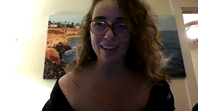 Snapshot of sweetsocalgirl chatting on 02-18-26, 01:58 sweetsocalgirl online show from 02-18-26, 01:58