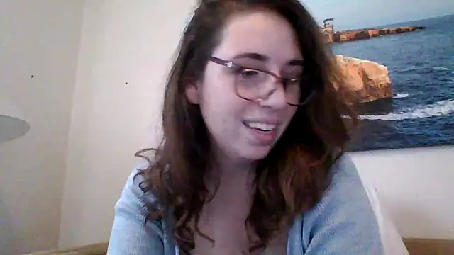 Snapshot of sweetsocalgirl chatting on 04-25-26, 12:46 sweetsocalgirl online show from 04-25-26, 12:46