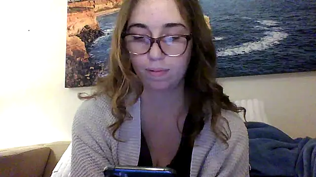 Snapshot of sweetsocalgirl chatting on 11-21-25, 12:31 sweetsocalgirl online show from 11-21-25, 12:31