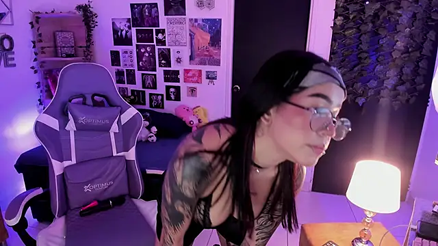 Liz rogers x online show from 11-04-25, 01:53