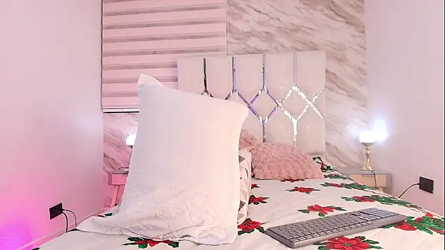 cataleya ebony  online show from 12-17-25, 03:11