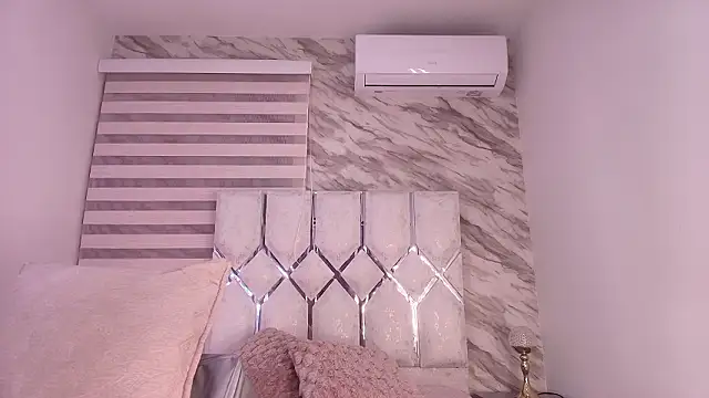 cataleya ebony  online show from 02-05-26, 03:02