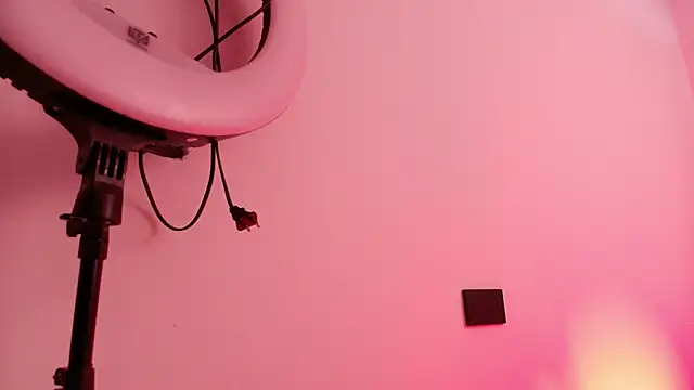 cataleya ebony  online show from 10-27-25, 07:59