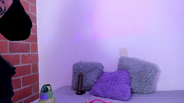 Renata reyes11 online show from 03-26-26, 01:59