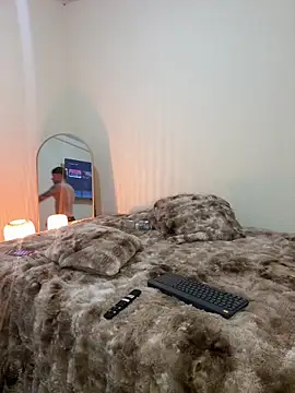 myc hot online show from 03-08-26, 06:49