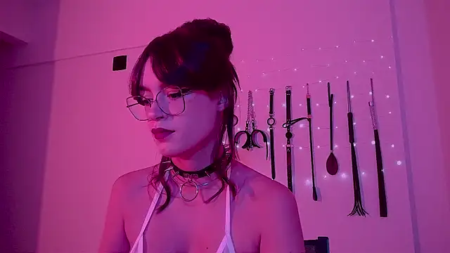 Snapshot of nina_kink chatting on 05-23-26, 09:36 nina kink online show from 05-23-26, 09:36