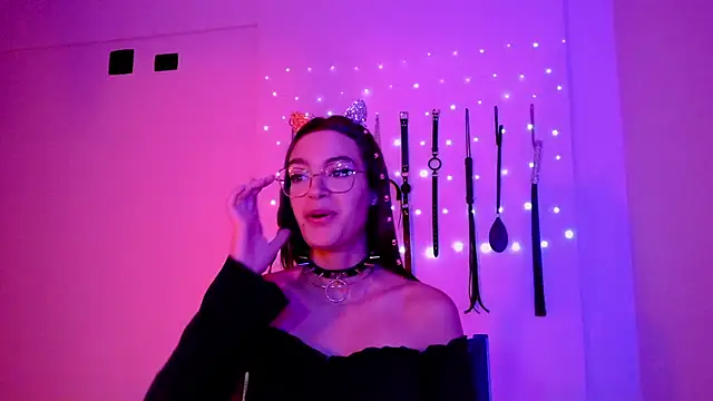 Snapshot of nina_kink chatting on 04-27-26, 09:46 nina kink online show from 04-27-26, 09:46