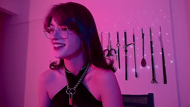 Snapshot of nina_kink chatting on 06-01-26, 09:36 nina kink online show from 06-01-26, 09:36