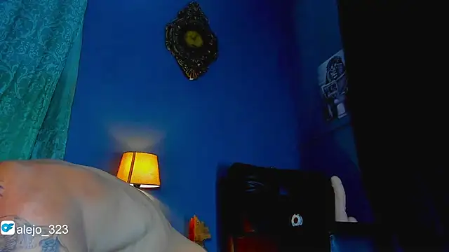 alejo  323   online show from 11-30-25, 03:07