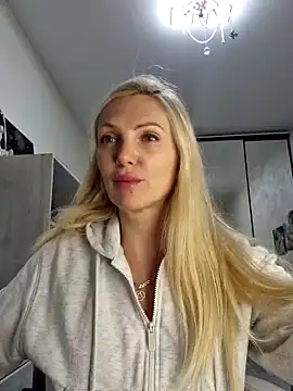 Monna online show from 12-05-25, 03:32