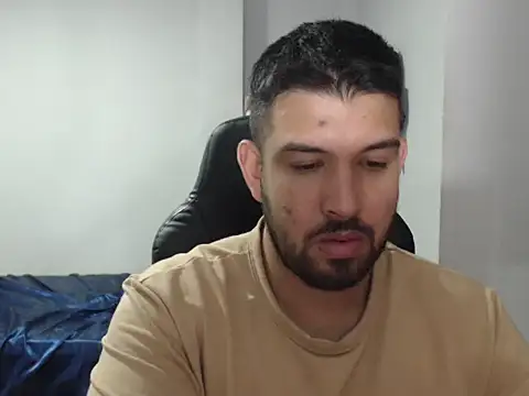 Snapshot of Axel11113 chatting on 09-22-25, 07:03 Axel11113 online show from 09-22-25, 07:03