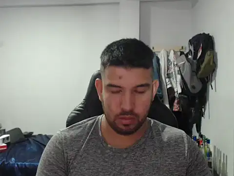 Snapshot of Axel11113 chatting on 09-12-25, 02:55 Axel11113 online show from 09-12-25, 02:55