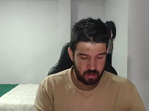 Axel11113 online show from 12-14-25, 02:07