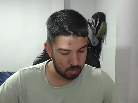 Snapshot of Axel11113 chatting on 09-23-25, 02:29 Axel11113 online show from 09-23-25, 02:29