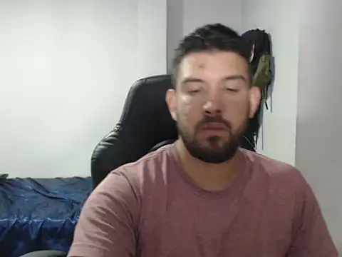 Snapshot of Axel11113 chatting on 09-24-25, 04:08 Axel11113 online show from 09-24-25, 04:08