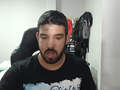 Axel11113 online show from 12-03-25, 02:01