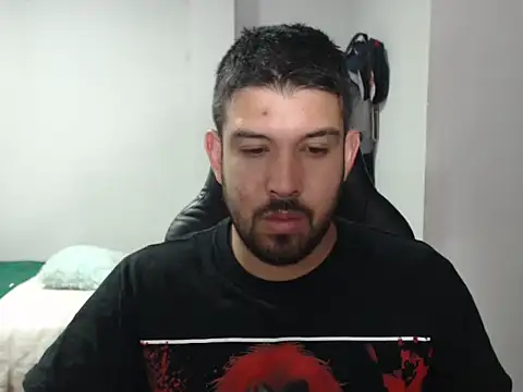 Axel11113 online show from 11-18-25, 02:38