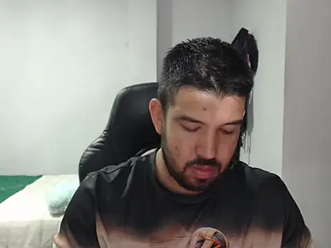 Axel11113 online show from 11-22-25, 03:27