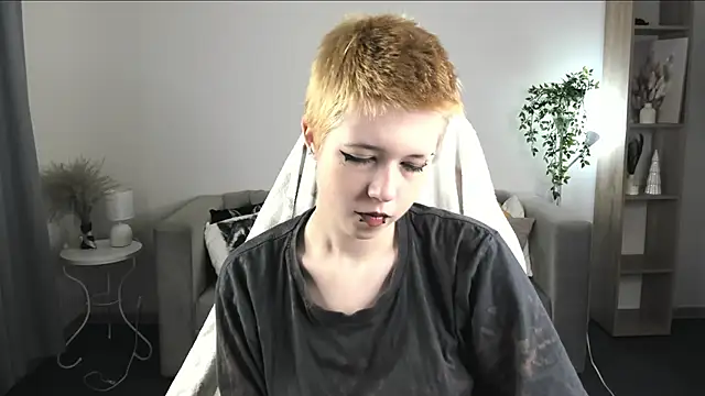 Snapshot of CarolineRichter chatting on 09-12-25, 02:34 CarolineRichter online show from 09-12-25, 02:34