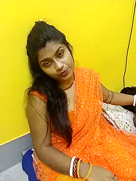 Snapshot of Naughty-Chaaya chatting on 09-16-25, 07:04 Naughty-Chaaya online show from 09-16-25, 07:04